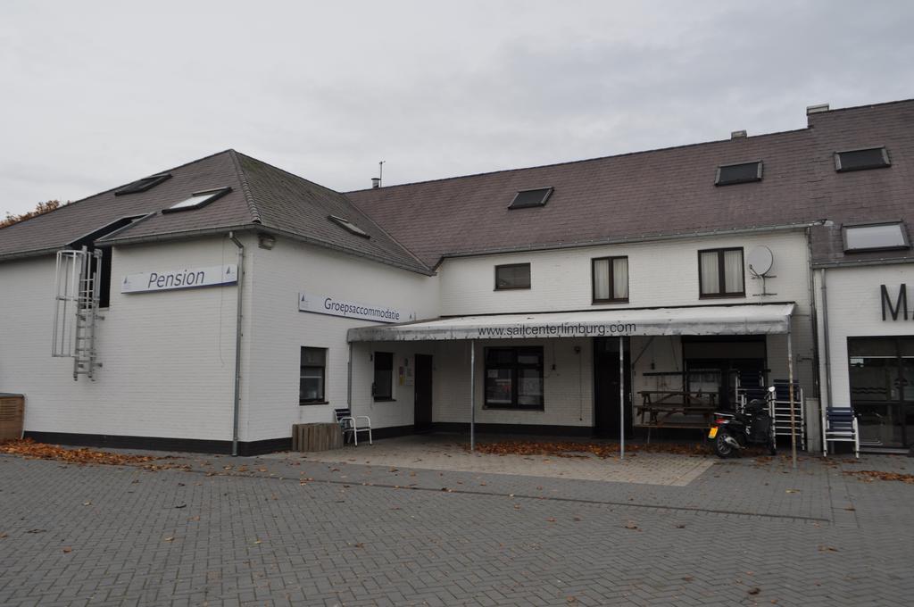 Sailcenter Limburg Hostel Kinrooi Exterior foto